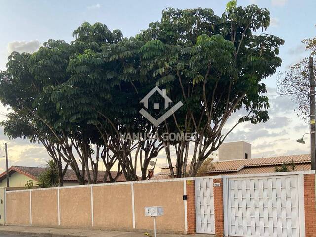 #602 - Casa para Venda em Cosmópolis - SP - 2