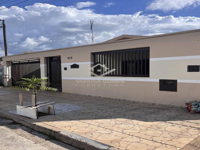 #717 - Casa para Venda em Cosmópolis - SP - 2