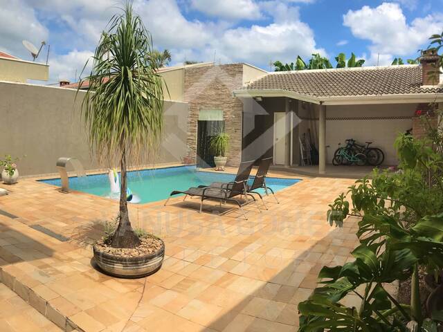 #759 - Casa para Venda em Cosmópolis - SP