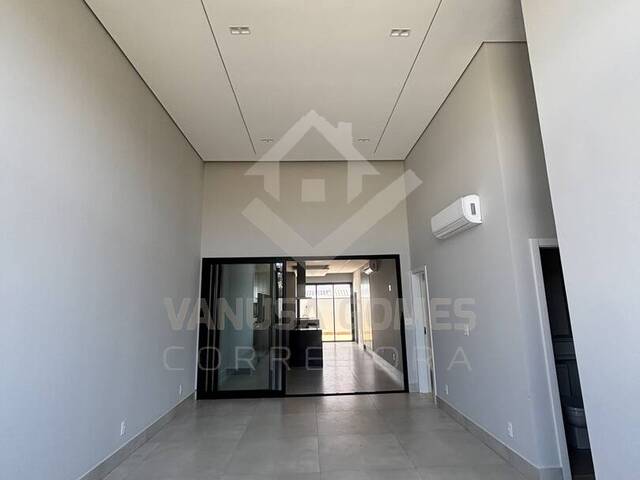 #922 - Casa para Venda em Cosmópolis - SP - 2