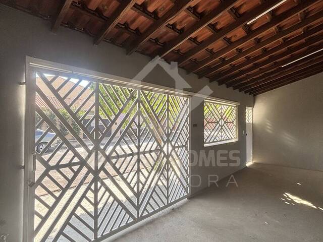 #932 - Casa para Venda em Cosmópolis - SP - 2