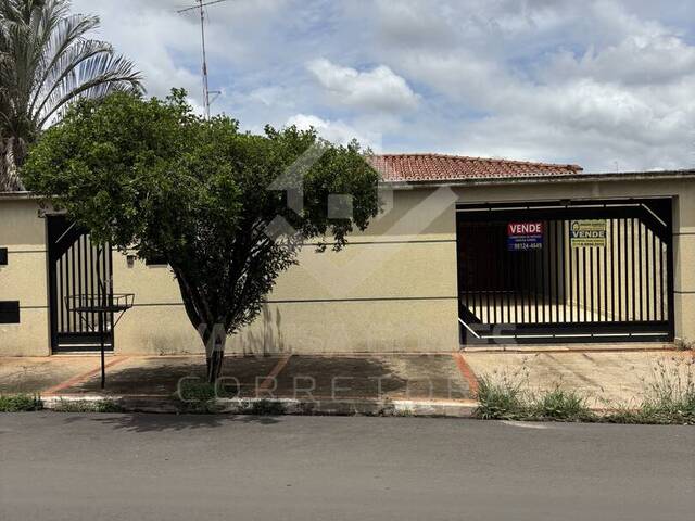 #956 - Casa para Venda em Cosmópolis - SP - 2