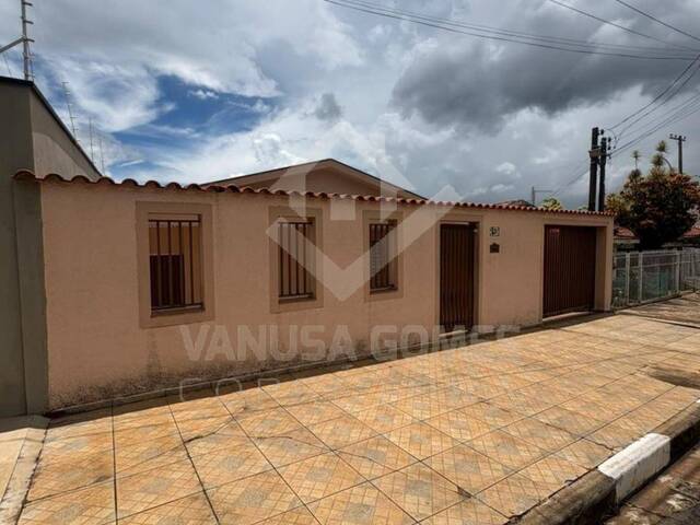 #1018 - Casa para Venda em Cosmópolis - SP