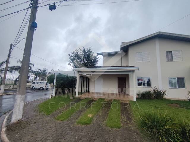 #1024 - Casa para Venda em Cosmópolis - SP