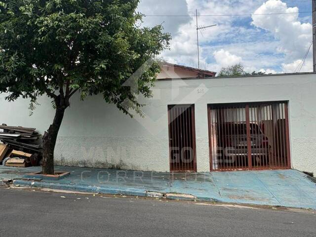 #1025 - Casa para Venda em Cosmópolis - SP