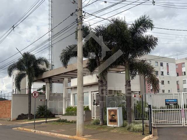 #1032 - Apartamento para Venda em Cosmópolis - SP - 2