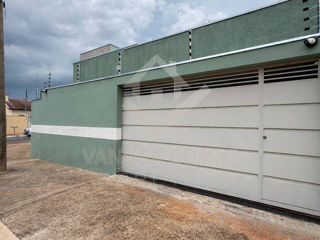#1048 - Casa para Venda em Cosmópolis - SP - 1