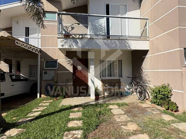 #1053 - Casa para Venda em Cosmópolis - SP