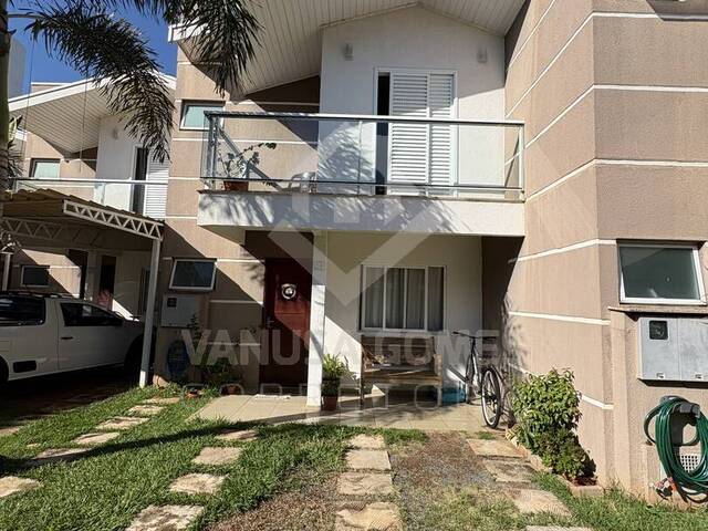 #1053 - Casa para Venda em Cosmópolis - SP