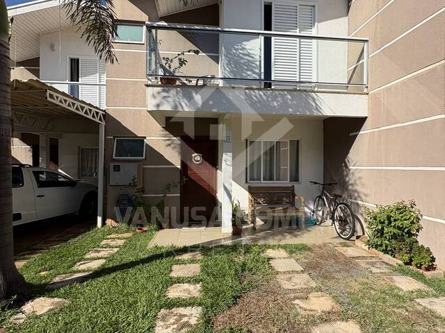 #1053 - Casa para Venda em Cosmópolis - SP