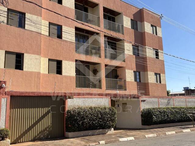 Apartamento para Venda em Cosmópolis - 2