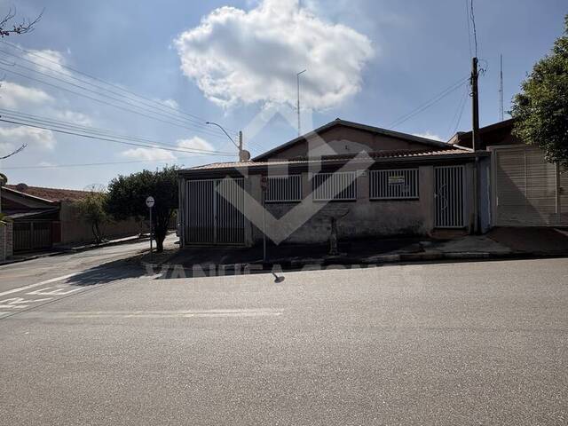 #1085 - Casa para Venda em Cosmópolis - SP