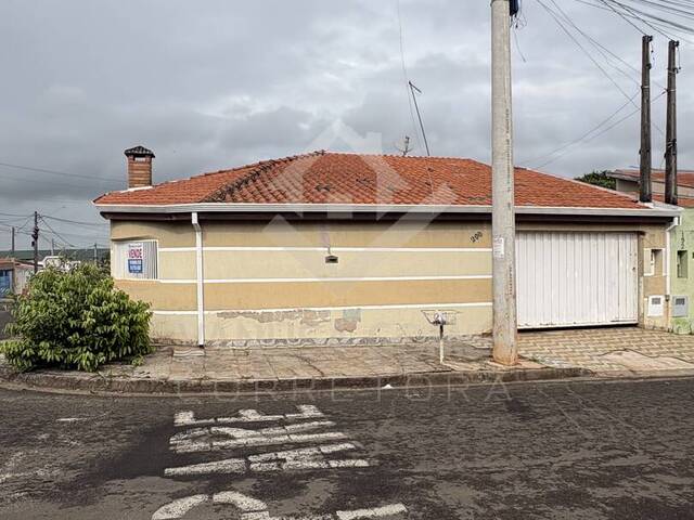 #1098 - Casa para Venda em Cosmópolis - SP