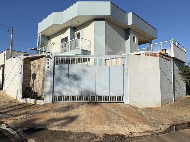 #1104 - Casa para Venda em Cosmópolis - SP